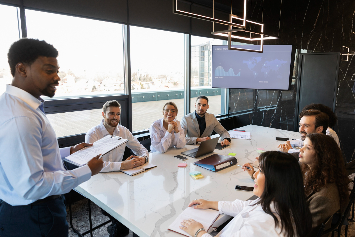 Simplify Business Growth with Strategic Financial Planning